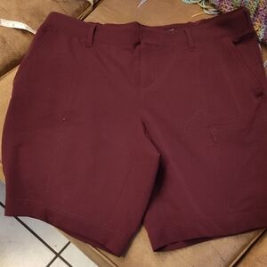 2CBT- 32° Cool S Burgundy Cargo Shorts